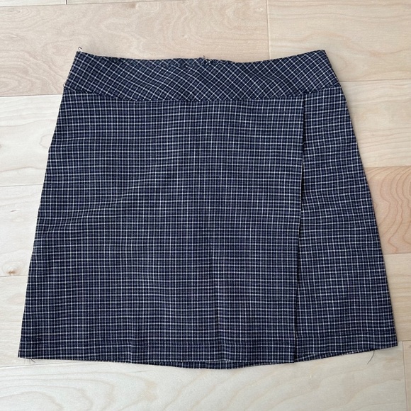 VINTAGE PLAID NAVY SKIRT - Picture 4 of 6